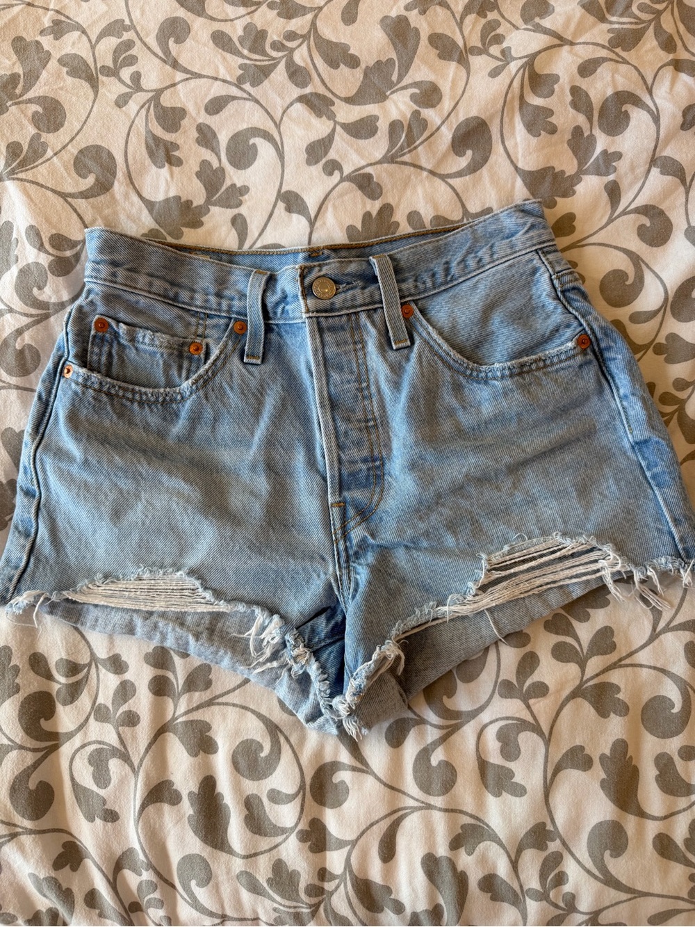 Levi’s 501 denim shorts